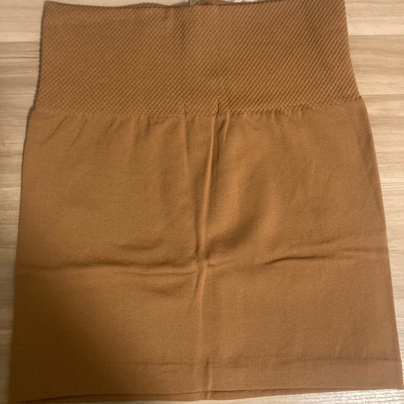 Lot of 3 S/M mini Connection 18 Skirt Sexy Fits Size 2-8 Spandex Zipper Body-con - Picture 4 of 11